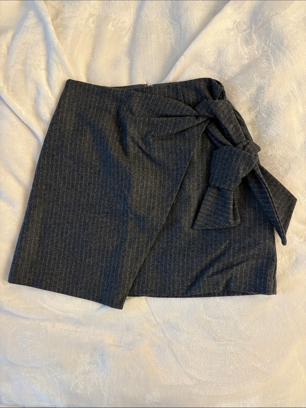 Aritzia Wilfred Tie-Waist Pinstripe Mini Skirt - Dark Gray